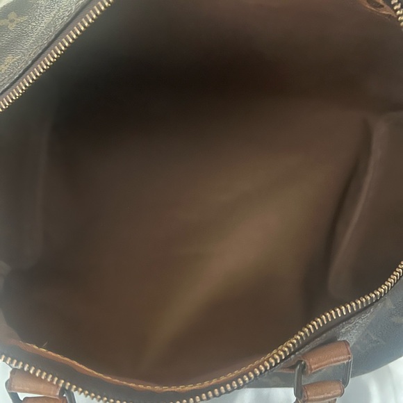 Louis Vuitton Speedy 30 Bag - Picture 6 of 13